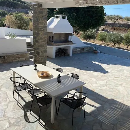 Cycladic In Kounados Holiday home
